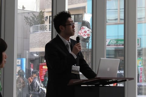 職員によるアプリの詳細プレゼンテーション