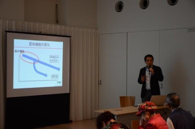十和田市民プラザトワーレでの講演の様子