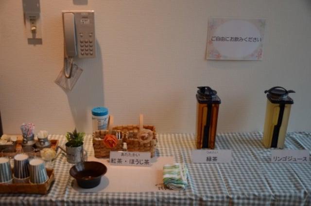 認知症カフェのお茶のサービス